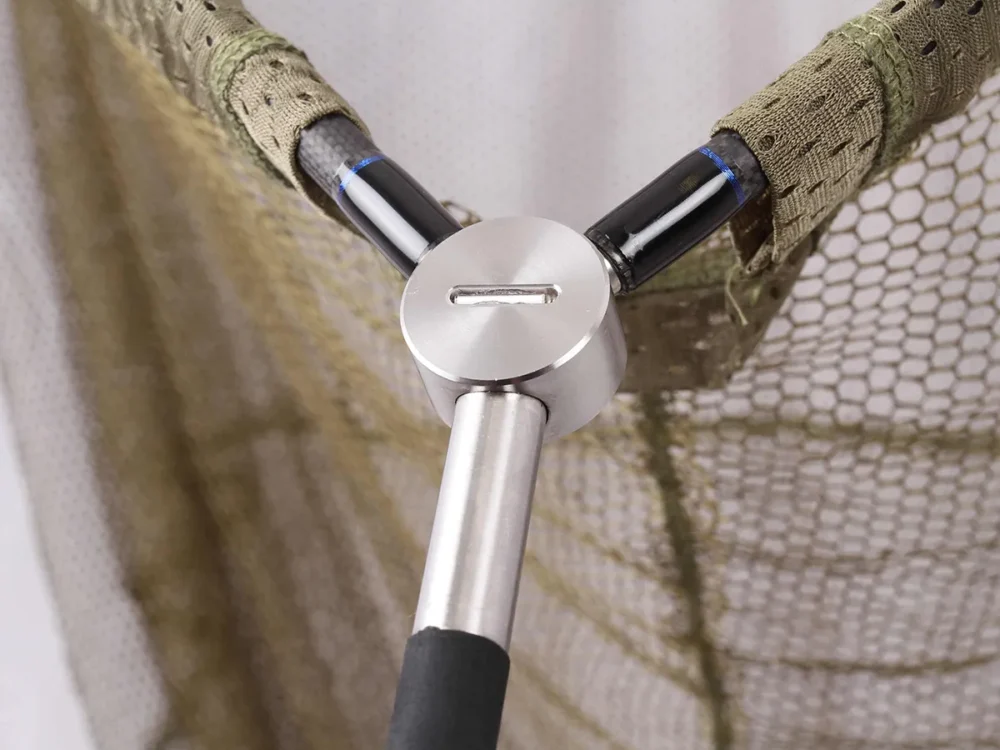 hi-s-landing-net-block-close-up hi-s-landing-net-block-close-up